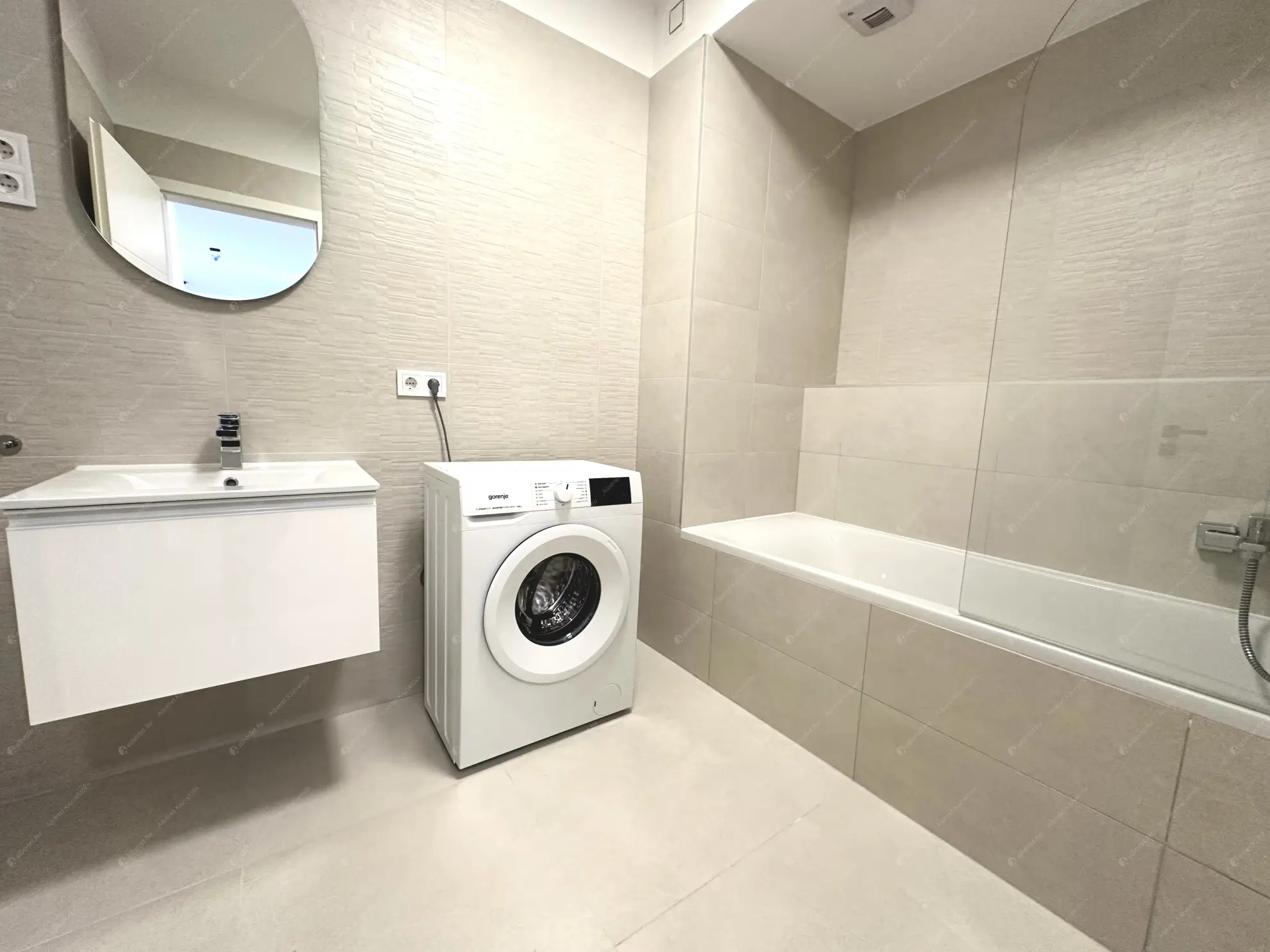 Kiadó albérlet 340000 Ft/hó áron: Budapest, XIV. kerület  Bosnyák utca. Mérete: 47 nm, 2 szobás | Alberlet.hu - 6587807