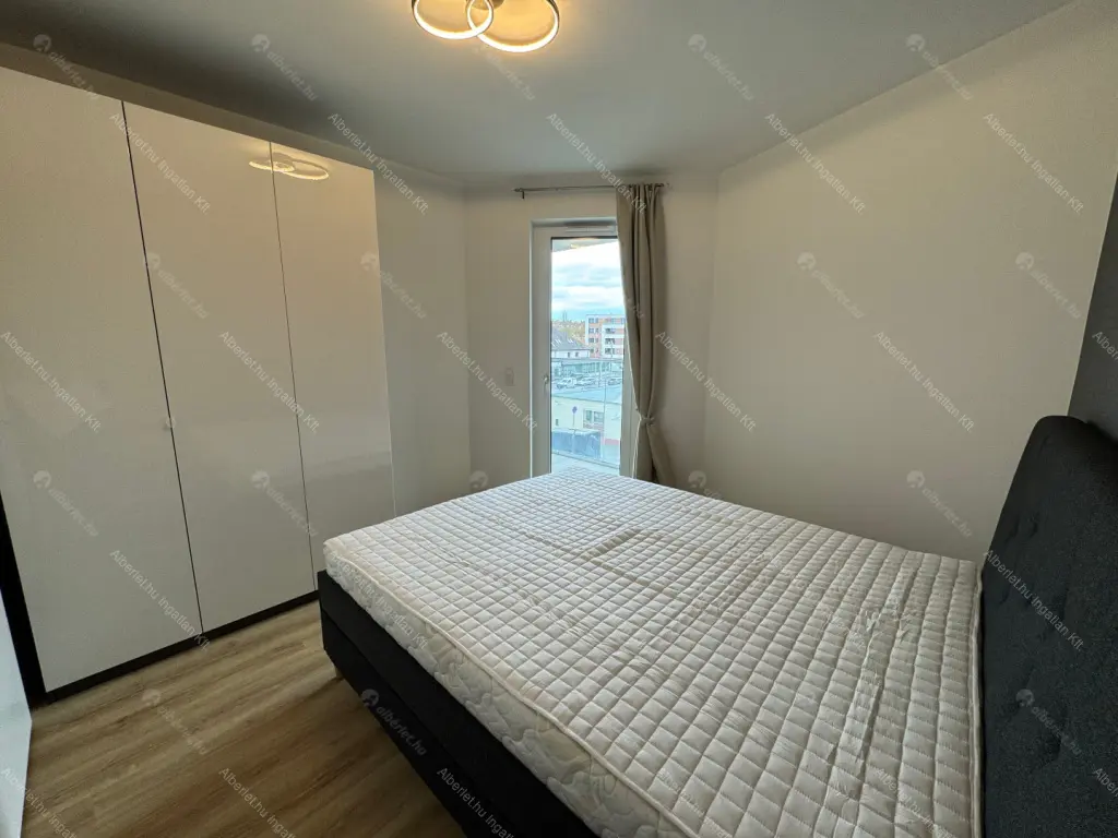 Kiadó albérlet 300000 Ft/hó áron: Budapest, XIV. kerület  Bosnyák utca. Mérete: 47 nm, 2 szobás | Alberlet.hu - 6648655