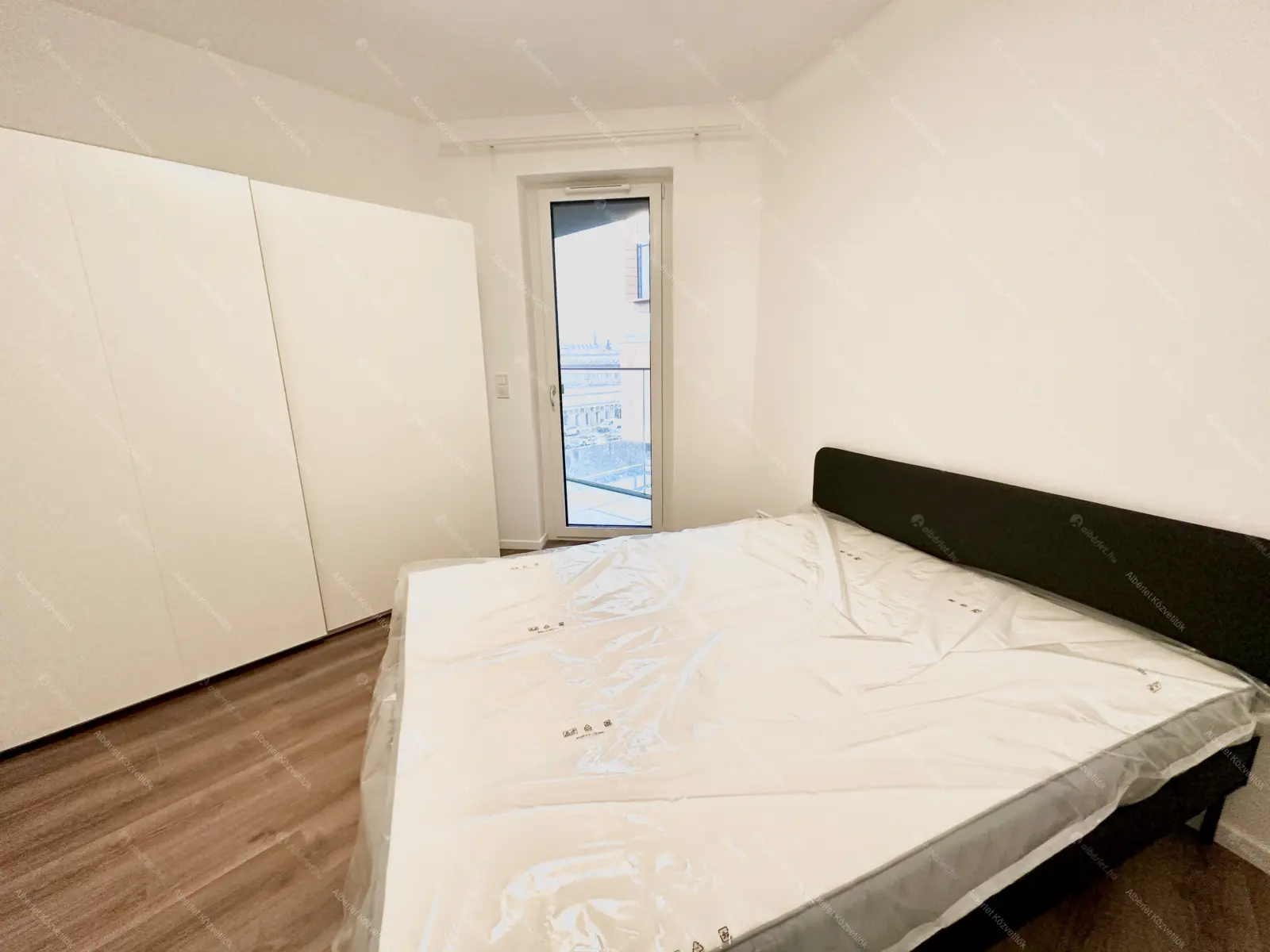 Kiadó albérlet 340000 Ft/hó áron: Budapest, XIV. kerület  Bosnyák utca. Mérete: 47 nm, 2 szobás | Alberlet.hu - 6656062