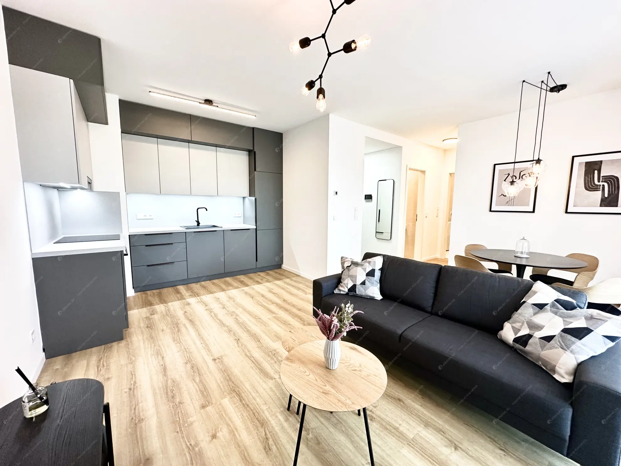 Kiadó albérlet 380000 Ft/hó áron: Budapest, XIV. kerület  Bosnyák utca. Mérete: 48 nm, 2 szobás | Alberlet.hu - 6587768