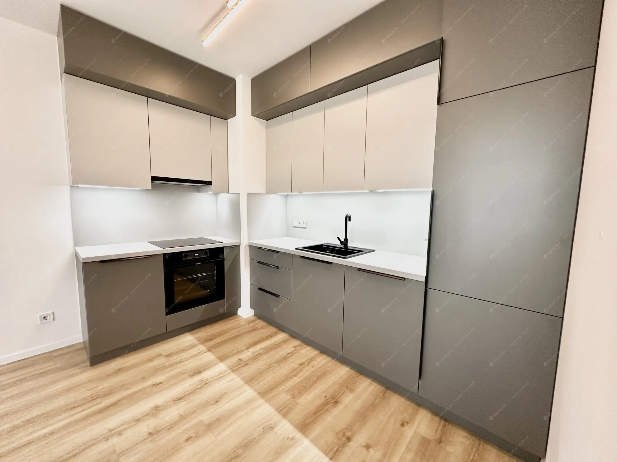 Kiadó albérlet 380000 Ft/hó áron: Budapest, XIV. kerület  Bosnyák utca. Mérete: 48 nm, 2 szobás | Alberlet.hu - 6587777