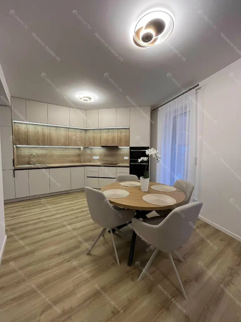 Kiadó albérlet 500000 Ft/hó áron: Budapest, XIV. kerület  Bosnyák utca. Mérete: 65 nm, 3 szobás | Alberlet.hu - 6666153