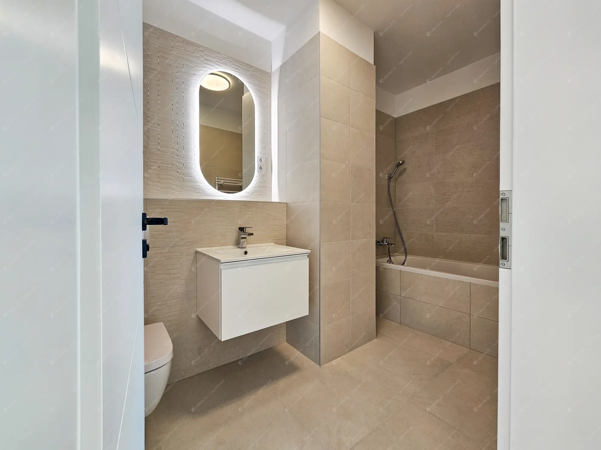 Kiadó albérlet 499000 Ft/hó áron: Budapest, XIV. kerület  Bosnyák utca. Mérete: 81 nm, 3 szobás | Alberlet.hu - 6618381