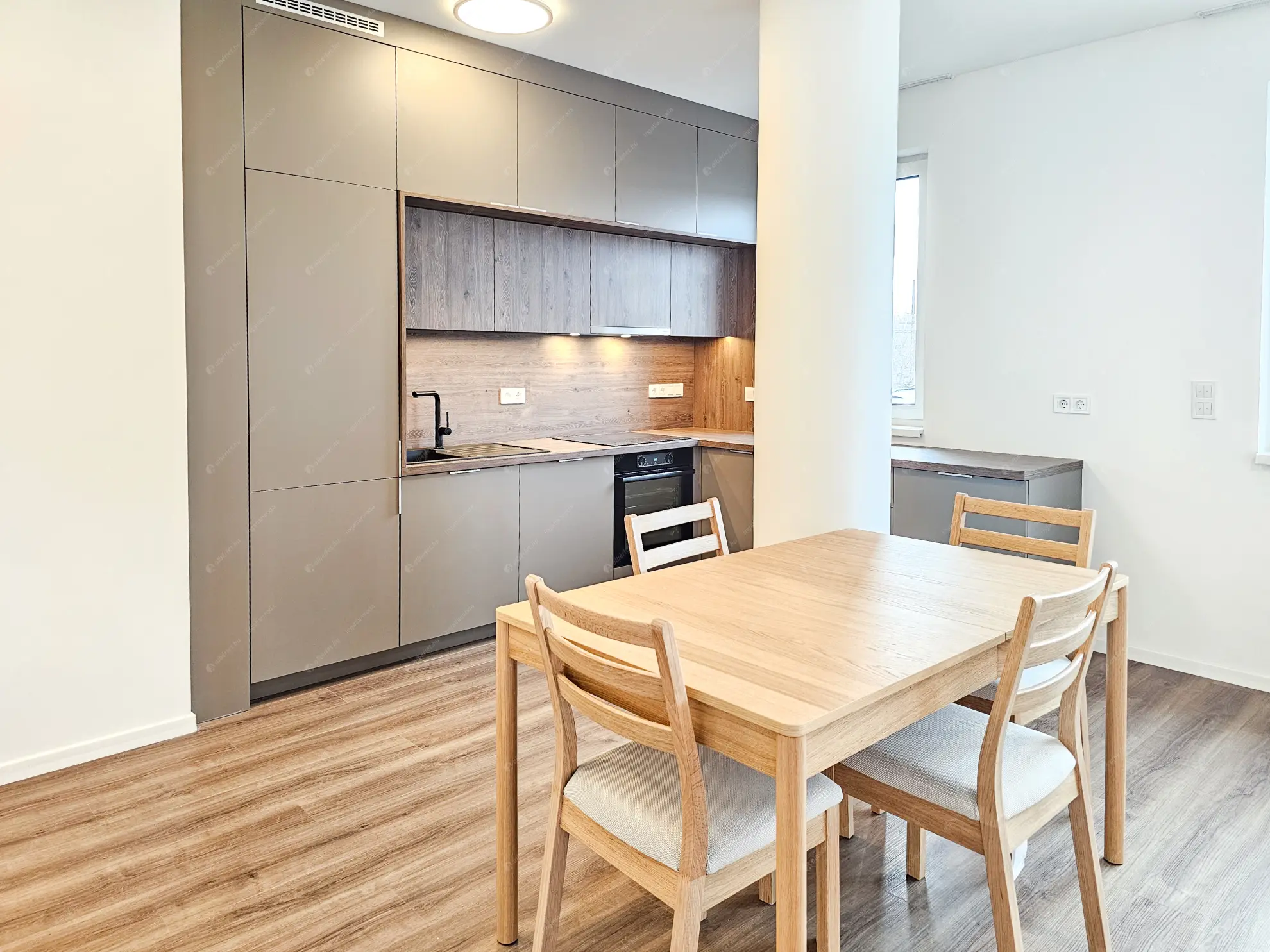 Kiadó albérlet 499000 Ft/hó áron: Budapest, XIV. kerület  Bosnyák utca. Mérete: 81 nm, 3 szobás | Alberlet.hu - 6634970