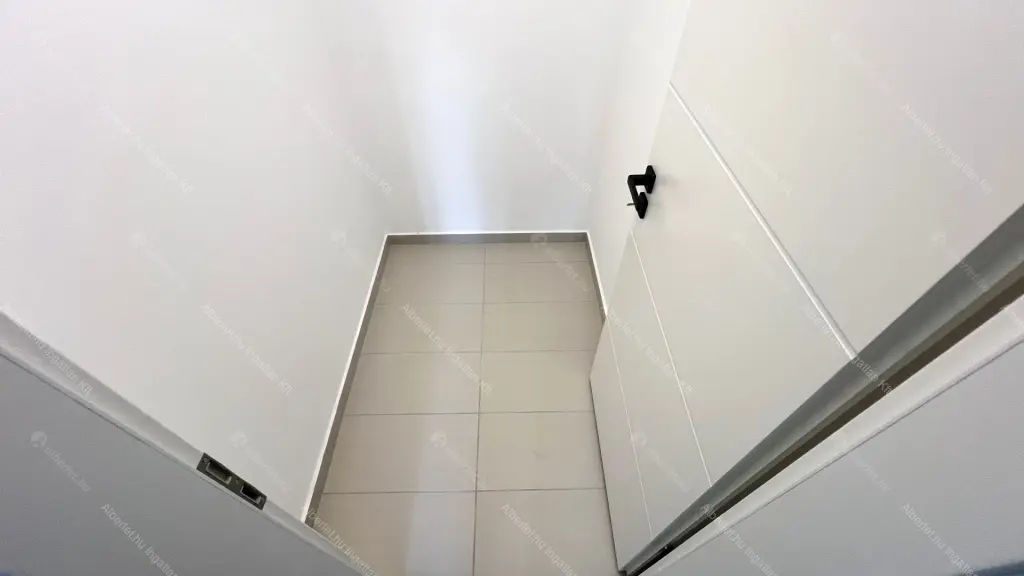 Kiadó albérlet 449000 Ft/hó áron: Budapest, XIV. kerület  Bosnyák utca. Mérete: 81 nm, 3 szobás | Alberlet.hu - 6701912