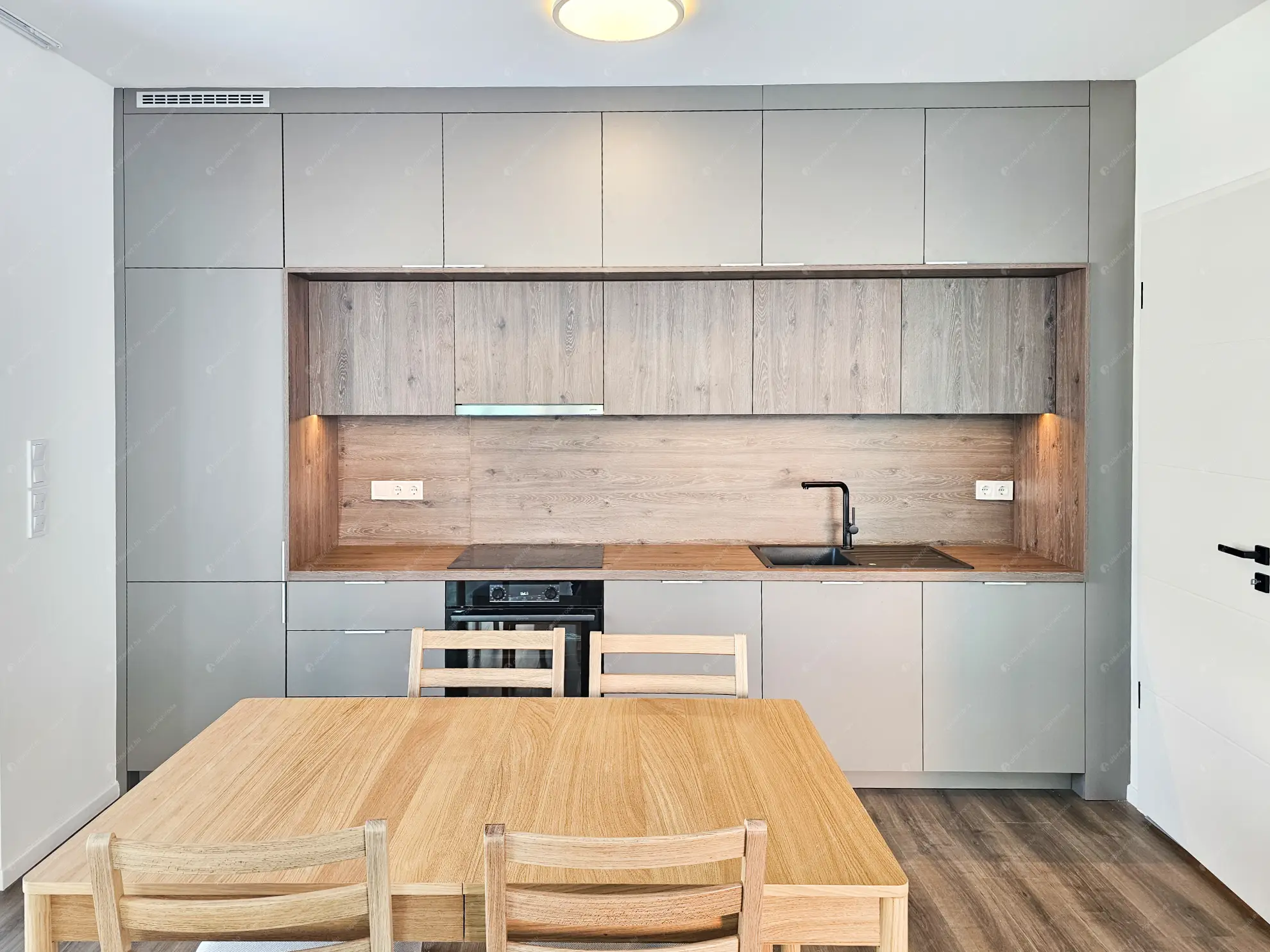 Kiadó albérlet 540000 Ft/hó áron: Budapest, XIV. kerület  Bosnyák utca. Mérete: 85 nm, 3 szobás | Alberlet.hu - 6619563