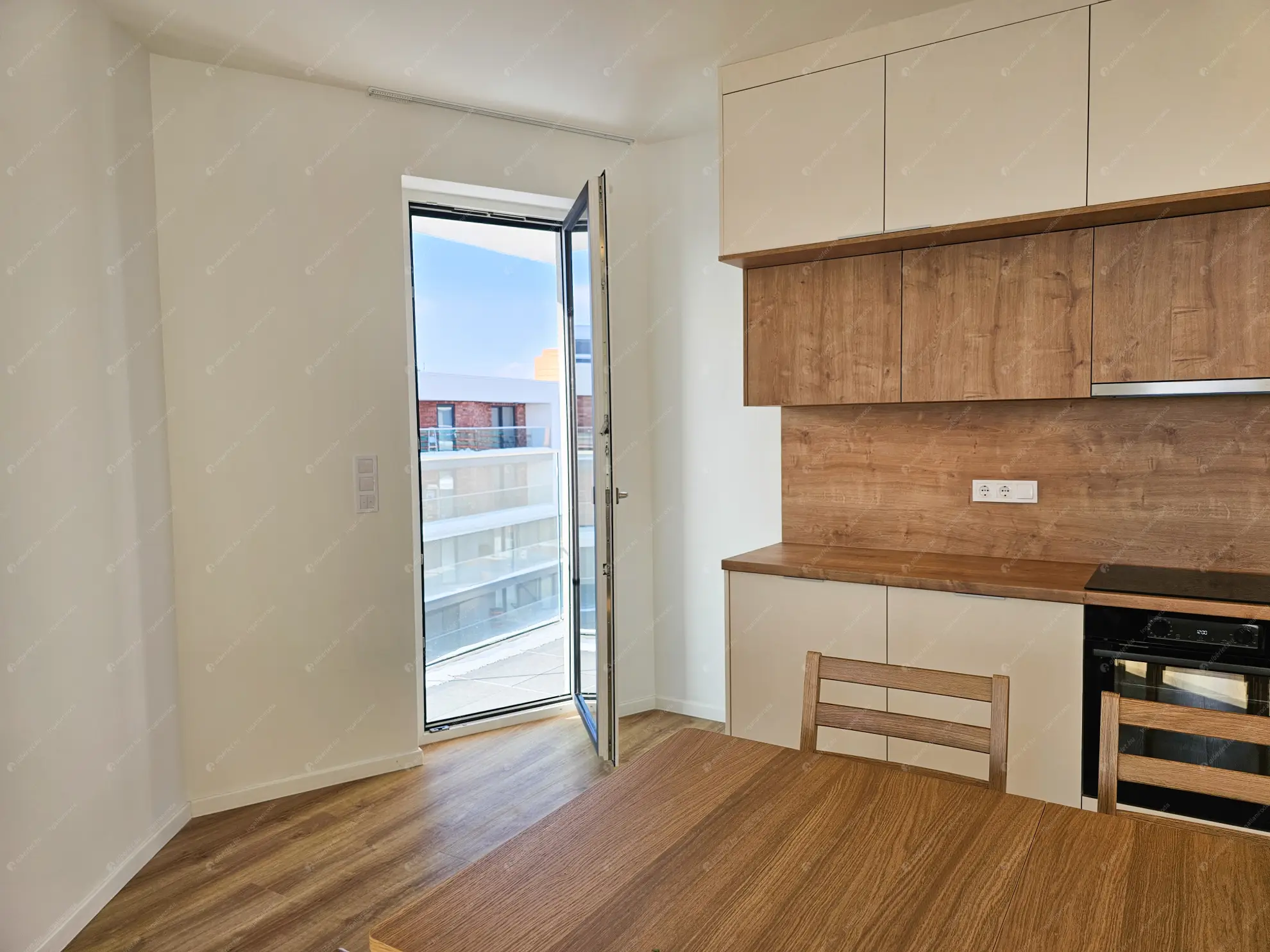 Kiadó albérlet 750000 Ft/hó áron: Budapest, XIV. kerület  Bosnyák utca. Mérete: 99 nm, 4 szobás | Alberlet.hu - 6617840