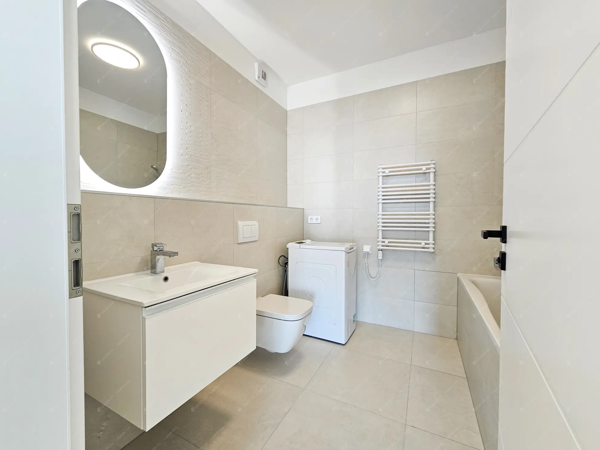 Kiadó albérlet 750000 Ft/hó áron: Budapest, XIV. kerület  Bosnyák utca. Mérete: 99 nm, 4 szobás | Alberlet.hu - 6617844