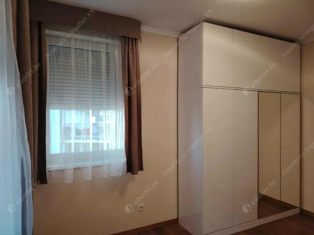 Kiadó albérlet 400000 Ft/hó áron: Budapest, XIV. kerület  Cházár András utca. Mérete: 71 nm, 3 szobás | Alberlet.hu - 6575631