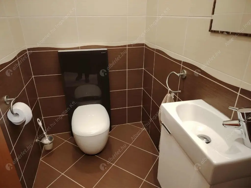 Kiadó albérlet 400000 Ft/hó áron: Budapest, XIV. kerület  Cházár András utca. Mérete: 71 nm, 3 szobás | Alberlet.hu - 6575635