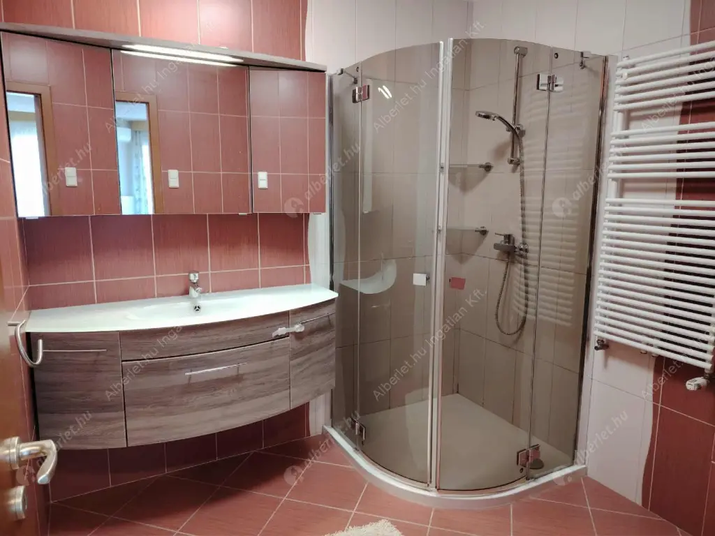 Kiadó albérlet 400000 Ft/hó áron: Budapest, XIV. kerület  Cházár András utca. Mérete: 71 nm, 3 szobás | Alberlet.hu - 6582086