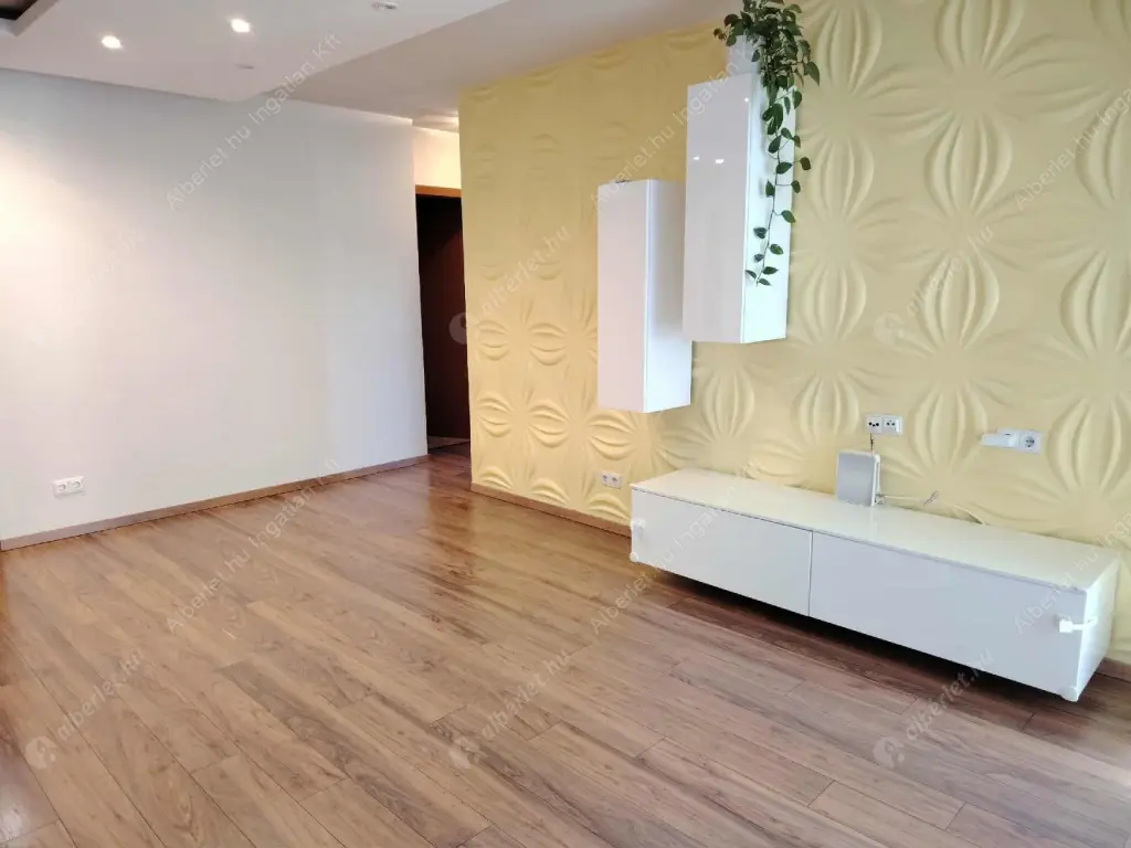 Kiadó albérlet 400000 Ft/hó áron: Budapest, XIV. kerület  Cházár András utca. Mérete: 71 nm, 3 szobás | Alberlet.hu - 6582090