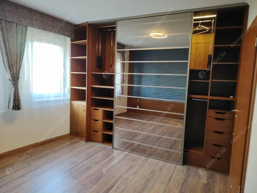 Kiadó albérlet 400000 Ft/hó áron: Budapest, XIV. kerület  Cházár András utca. Mérete: 71 nm, 3 szobás | Alberlet.hu - 6582095