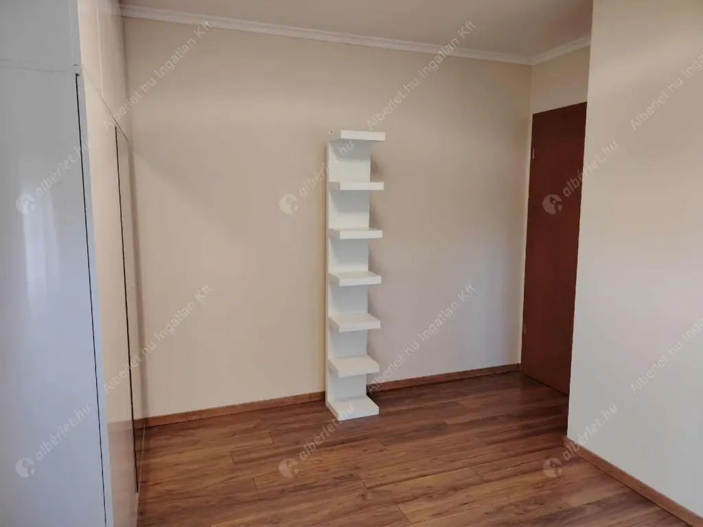 Kiadó albérlet 400000 Ft/hó áron: Budapest, XIV. kerület  Cházár András utca. Mérete: 71 nm, 3 szobás | Alberlet.hu - 6582099
