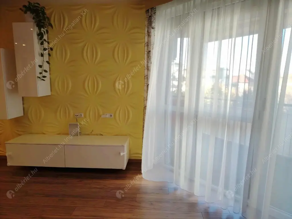 Kiadó albérlet 385000 Ft/hó áron: Budapest, XIV. kerület  Cházár András utca. Mérete: 71 nm, 3 szobás | Alberlet.hu - 6602791