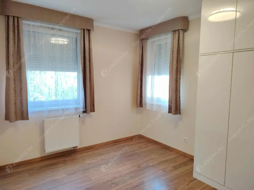 Kiadó albérlet 385000 Ft/hó áron: Budapest, XIV. kerület  Cházár András utca. Mérete: 71 nm, 3 szobás | Alberlet.hu - 6602795