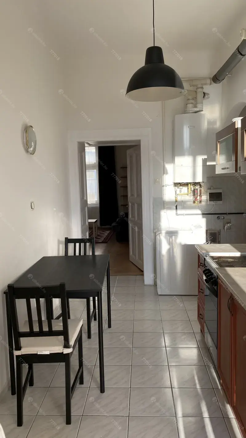 Kiadó albérlet 200000 Ft/hó áron: Budapest, XIV. kerület  Columbus utca. Mérete: 35 nm, 1 szobás | Alberlet.hu - 6696857