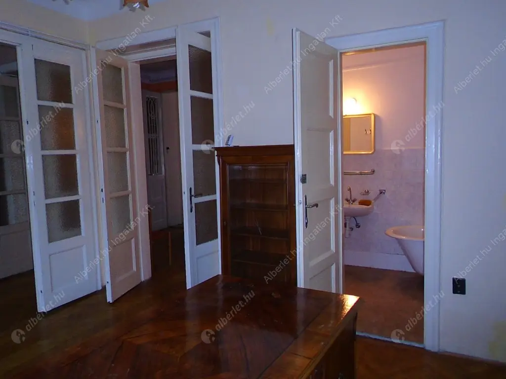 Kiadó albérlet 200000 Ft/hó áron: Budapest, XIV. kerület  Columbus utca. Mérete: 87 nm, 2 szobás | Alberlet.hu - 6553321