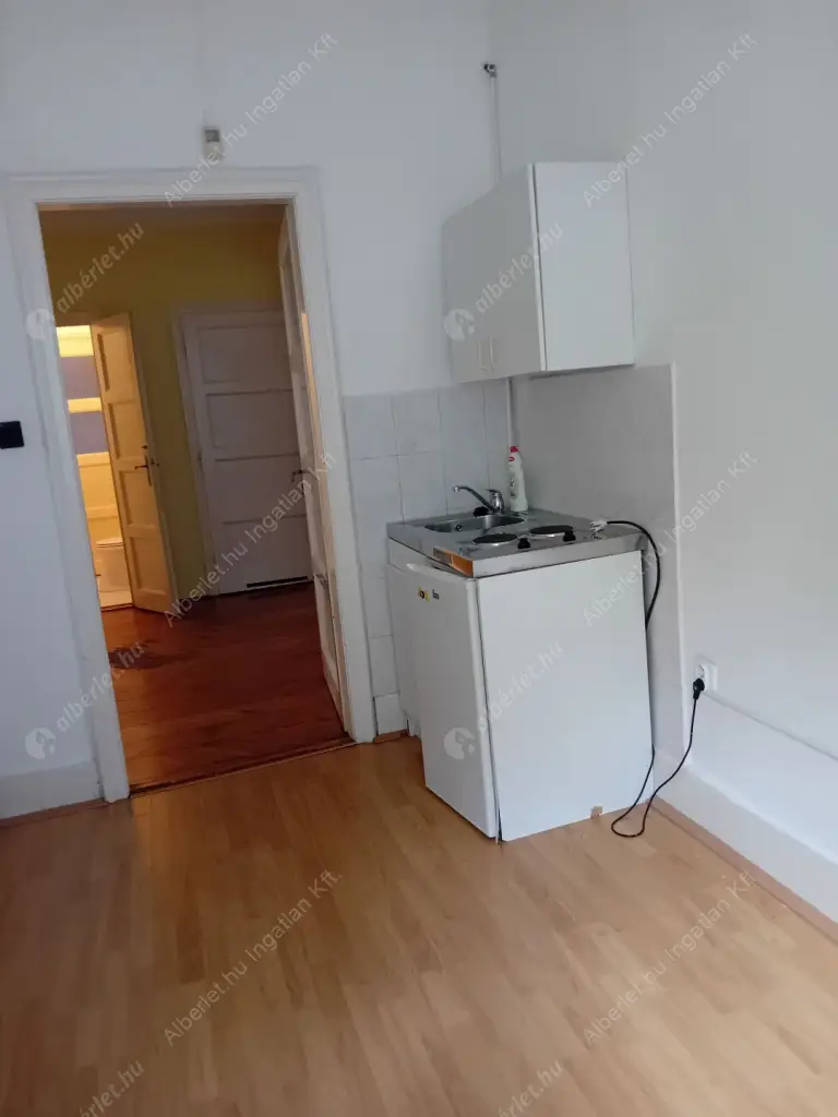 Kiadó albérlet 200000 Ft/hó áron: Budapest, XIV. kerület  Columbus utca. Mérete: 87 nm, 2 szobás | Alberlet.hu - 6589616