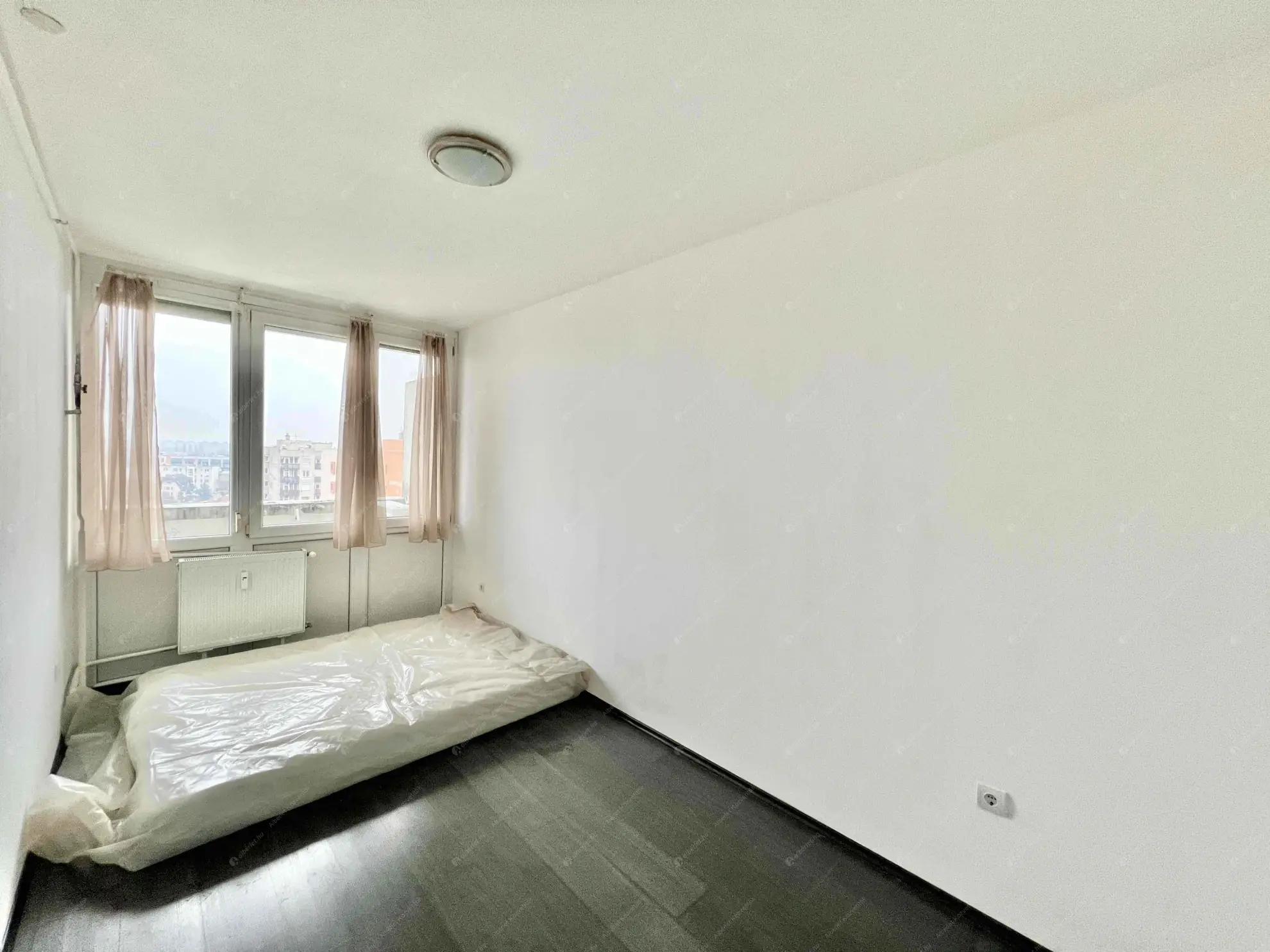 Kiadó albérlet 210000 Ft/hó áron: Budapest, XIV. kerület  Csáktornya park. Mérete: 49 nm, 2 szobás | Alberlet.hu - 6637277