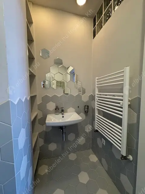 Kiadó albérlet 280000 Ft/hó áron: Budapest, XIV. kerület  Csantavér köz. Mérete: 50 nm, 2 szobás | Alberlet.hu - 6626602