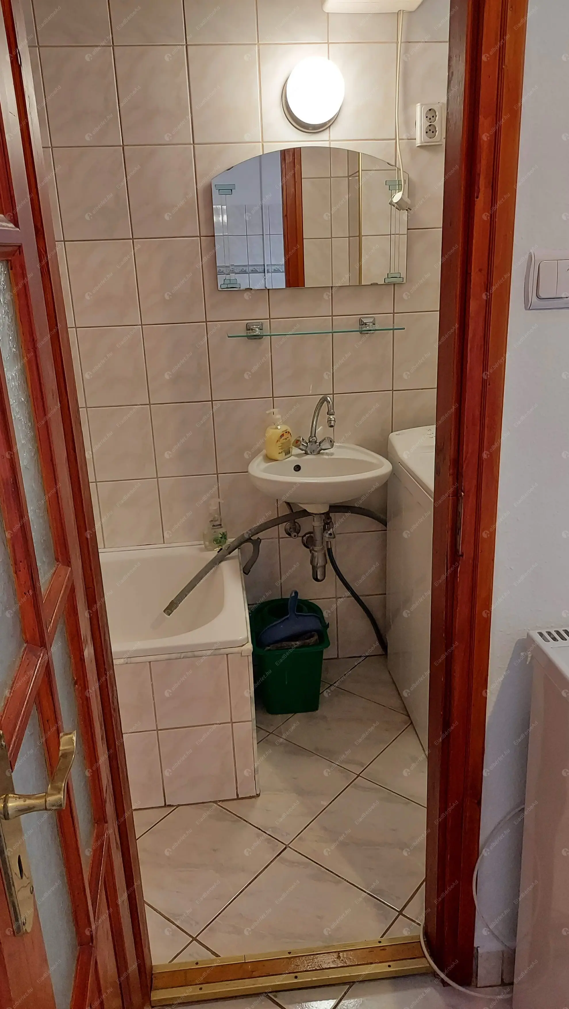 Kiadó albérlet 170000 Ft/hó áron: Budapest, XIV. kerület  Czobor utca. Mérete: 31 nm, 1 szobás | Alberlet.hu - 6572342