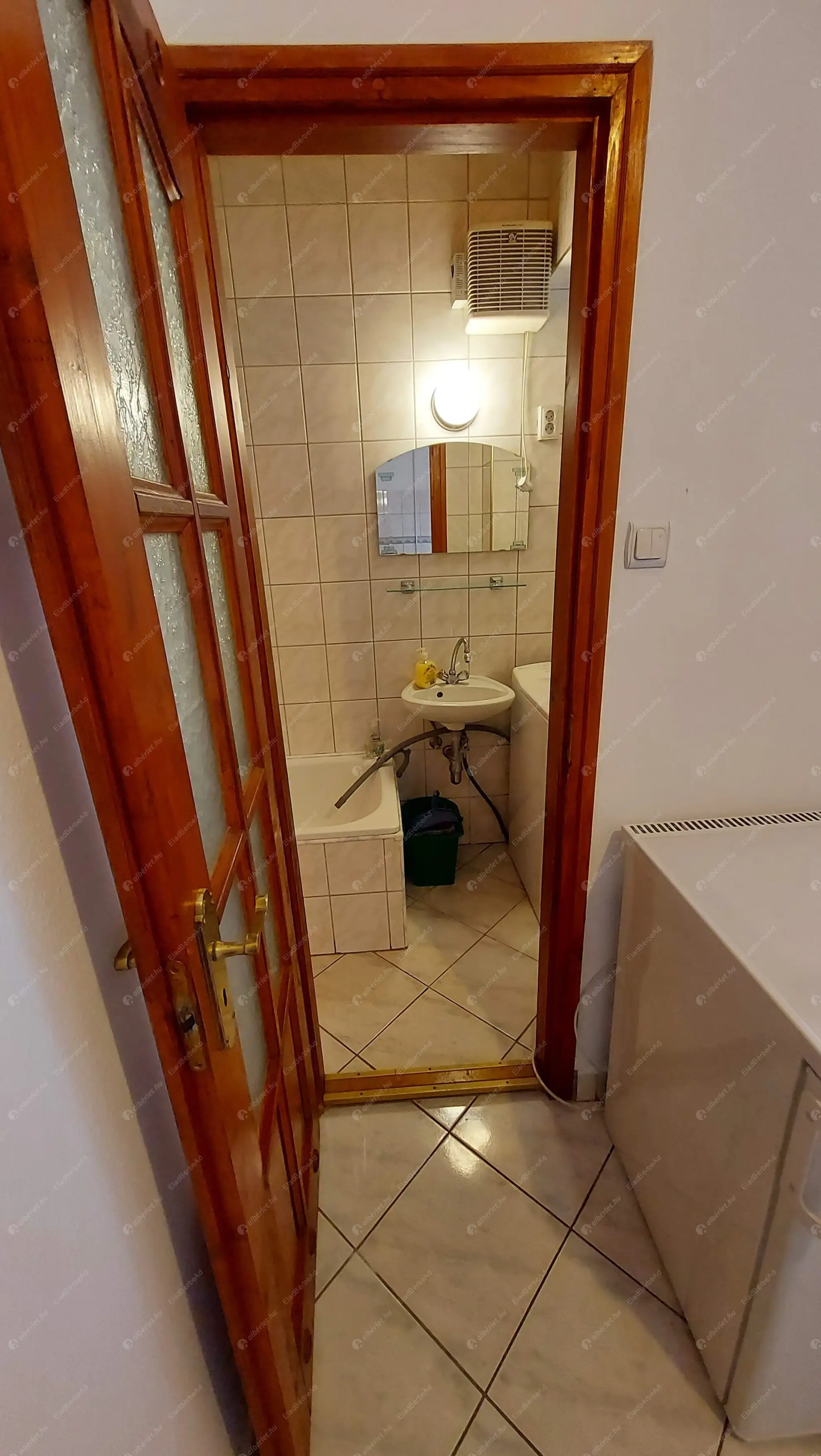 Kiadó albérlet 170000 Ft/hó áron: Budapest, XIV. kerület  Czobor utca. Mérete: 31 nm, 1 szobás | Alberlet.hu - 6572343