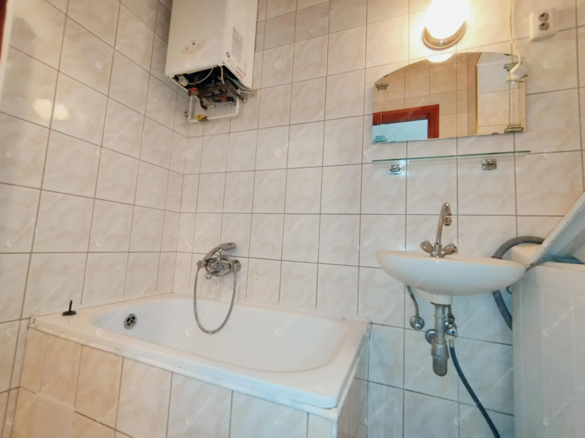 Kiadó albérlet 169000 Ft/hó áron: Budapest, XIV. kerület  Czobor utca. Mérete: 33 nm, 1 szobás | Alberlet.hu - 6571411