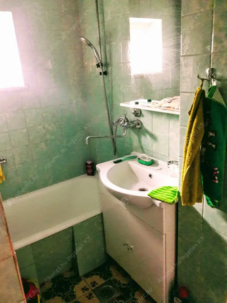 Kiadó albérlet 230000 Ft/hó áron: Budapest, XIV. kerület  Dorozsma köz. Mérete: 70 nm, 3 szobás | Alberlet.hu - 6588724