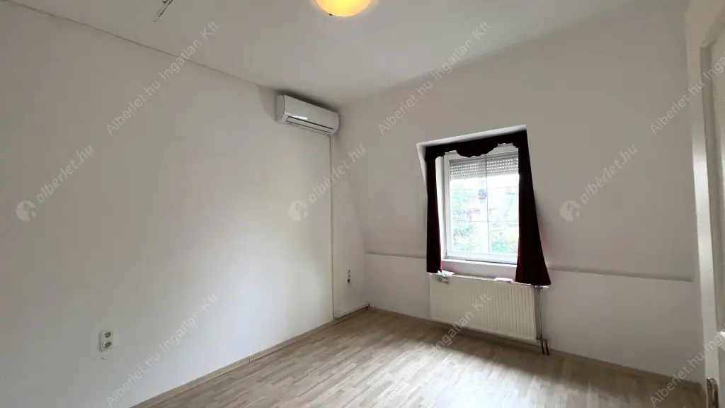 Kiadó albérlet 550000 Ft/hó áron: Budapest, XIV. kerület  Dorozsmai utca. Mérete: 300 nm, 6 szobás | Alberlet.hu - 6600850