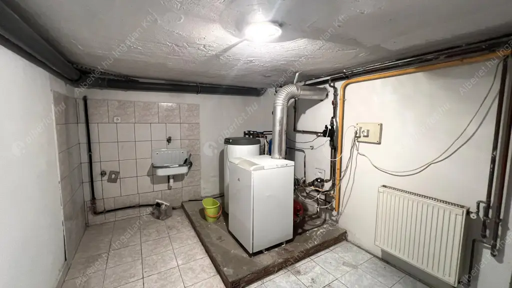 Kiadó albérlet 550000 Ft/hó áron: Budapest, XIV. kerület  Dorozsmai utca. Mérete: 300 nm, 6 szobás | Alberlet.hu - 6600853