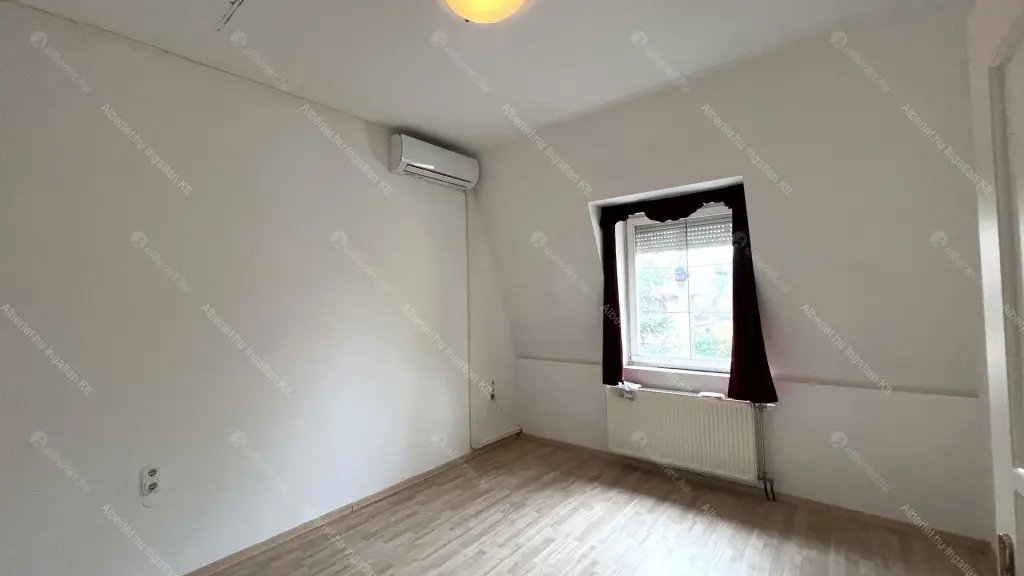 Kiadó albérlet 550000 Ft/hó áron: Budapest, XIV. kerület  Dorozsmai utca. Mérete: 300 nm, 6 szobás | Alberlet.hu - 6640058