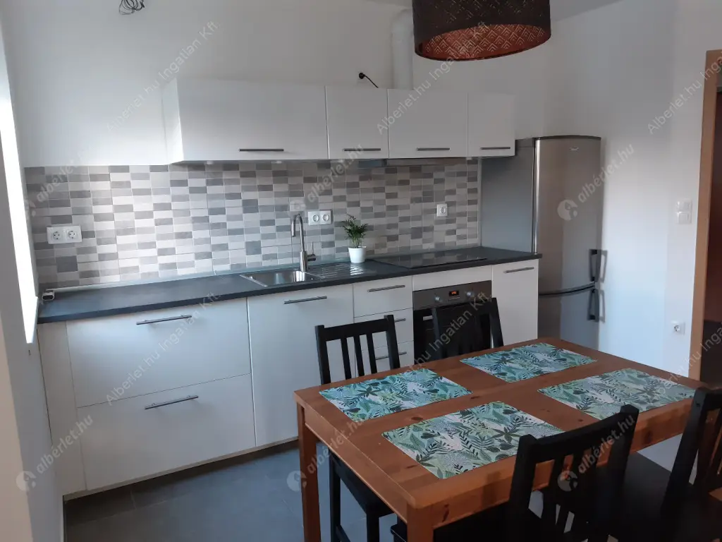 Kiadó albérlet 280000 Ft/hó áron: Budapest, XIV. kerület  Dorozsmai utca. Mérete: 50 nm, 2 szobás | Alberlet.hu - 6606502