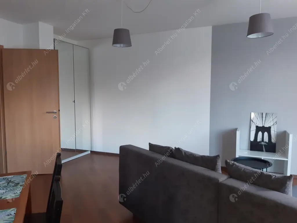 Kiadó albérlet 280000 Ft/hó áron: Budapest, XIV. kerület  Dorozsmai utca. Mérete: 50 nm, 2 szobás | Alberlet.hu - 6606507