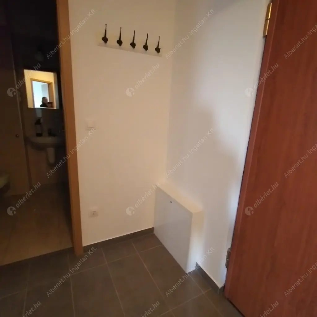 Kiadó albérlet 280000 Ft/hó áron: Budapest, XIV. kerület  Dorozsmai utca. Mérete: 50 nm, 2 szobás | Alberlet.hu - 6606508