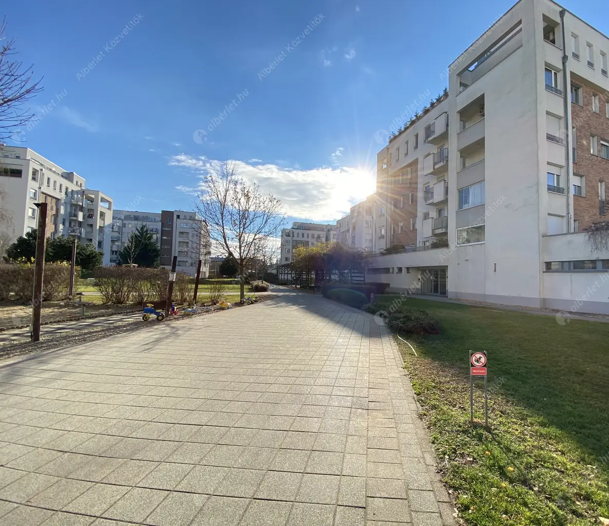 Kiadó albérlet 220000 Ft/hó áron: Budapest, XIV. kerület  Egressy út. Mérete: 45 nm, 2 szobás | Alberlet.hu - 5497669