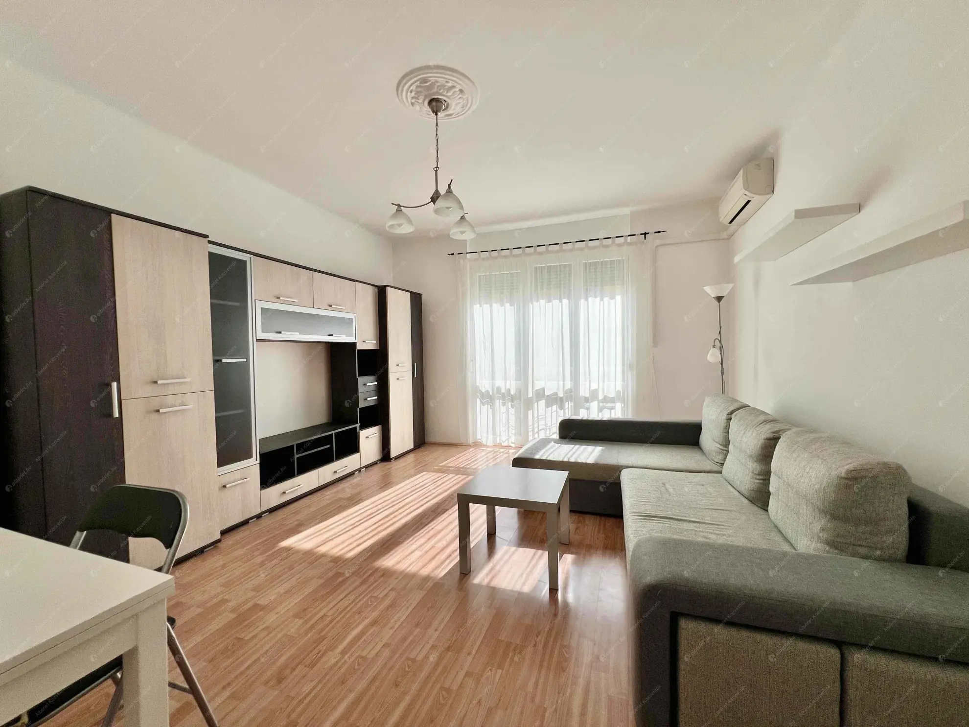 Kiadó albérlet 190000 Ft/hó áron: Budapest, XIV. kerület  Erzsébet királyné útja. Mérete: 39 nm, 1 szobás | Alberlet.hu - 6547241