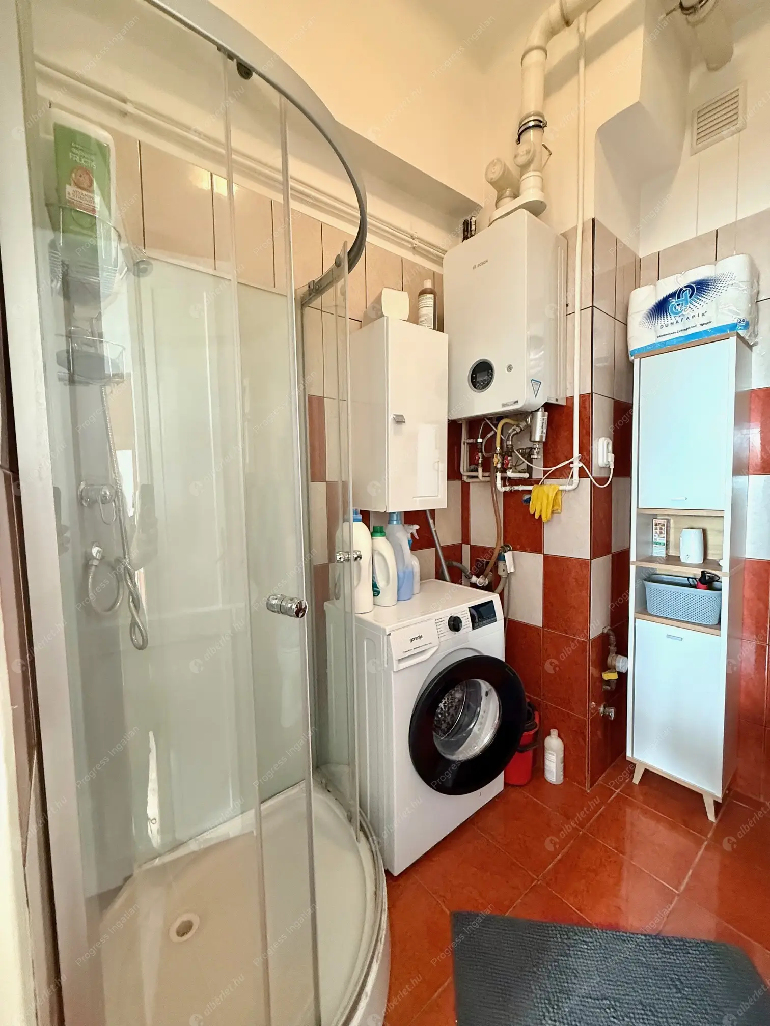 Kiadó albérlet 210000 Ft/hó áron: Budapest, XIV. kerület  Erzsébet királyné útja. Mérete: 39 nm, 1 szobás | Alberlet.hu - 6574895