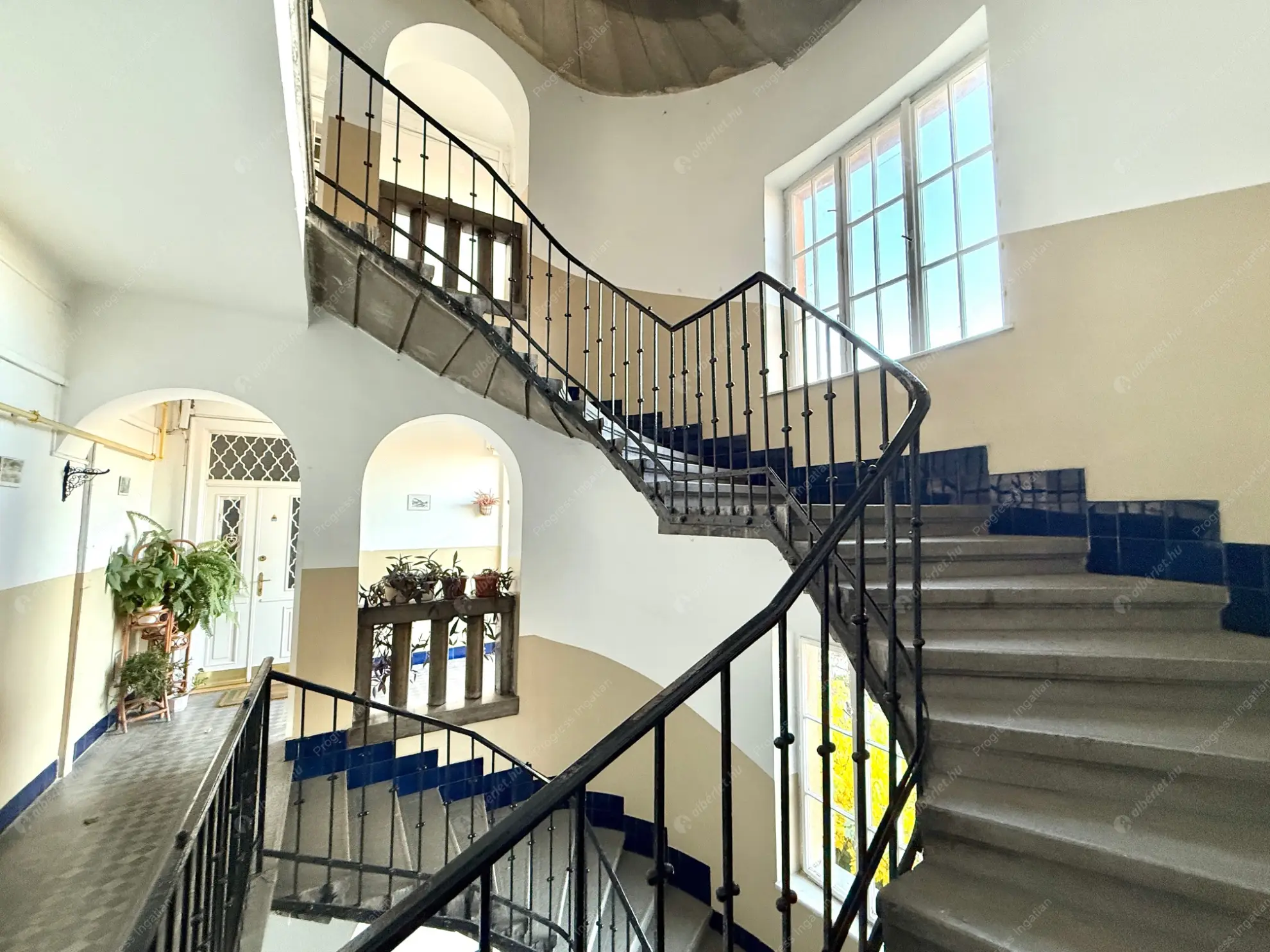 Kiadó albérlet 210000 Ft/hó áron: Budapest, XIV. kerület  Erzsébet királyné útja. Mérete: 39 nm, 1 szobás | Alberlet.hu - 6574897