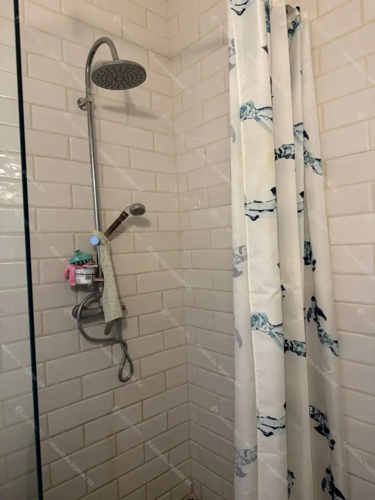 Kiadó albérlet 300000 Ft/hó áron: Budapest, XIV. kerület  Erzsébet királyné útja. Mérete: 43 nm, 2 szobás | Alberlet.hu - 6673609