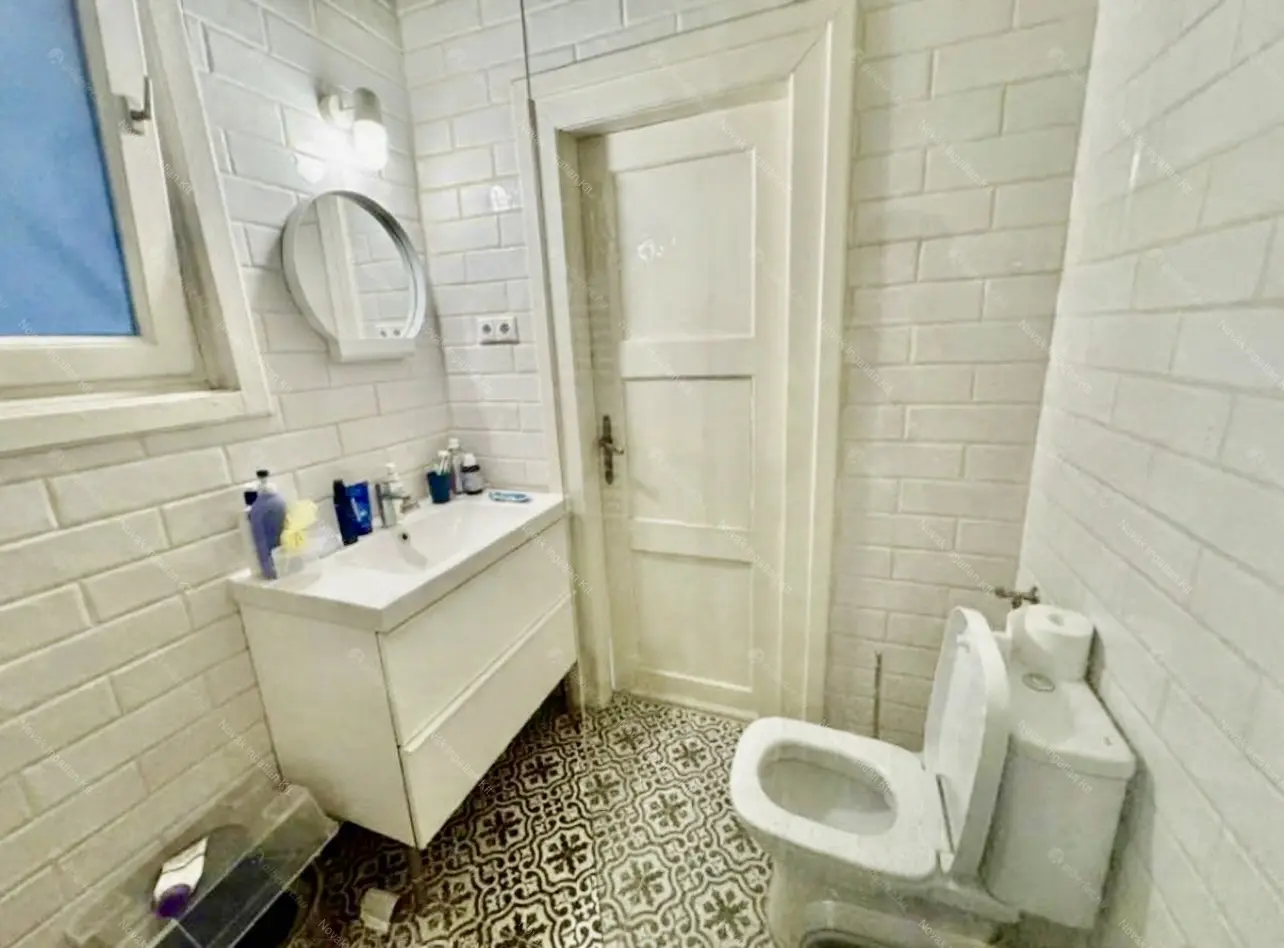 Kiadó albérlet 300000 Ft/hó áron: Budapest, XIV. kerület  Erzsébet királyné útja. Mérete: 43 nm, 2 szobás | Alberlet.hu - 6671096