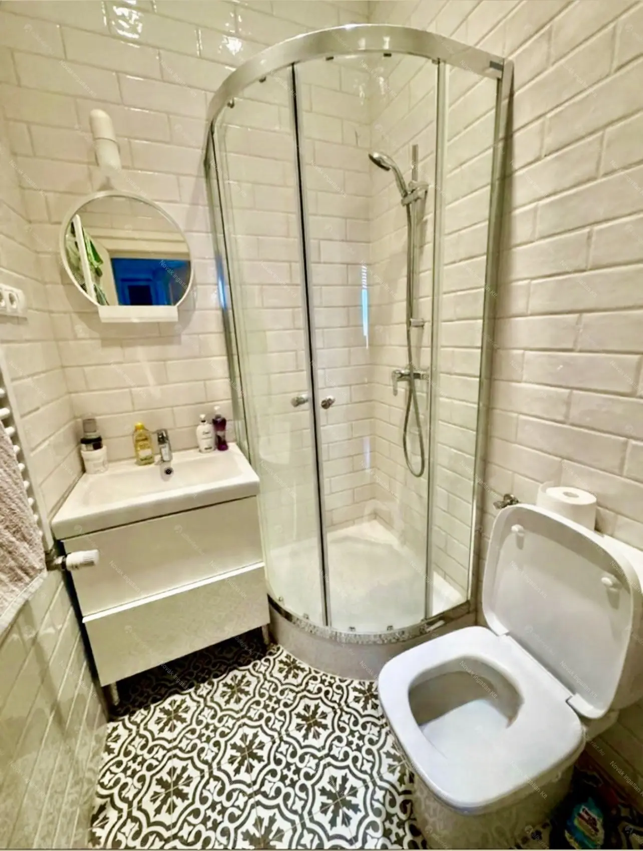 Kiadó albérlet 300000 Ft/hó áron: Budapest, XIV. kerület  Erzsébet királyné útja. Mérete: 43 nm, 2 szobás | Alberlet.hu - 6671100