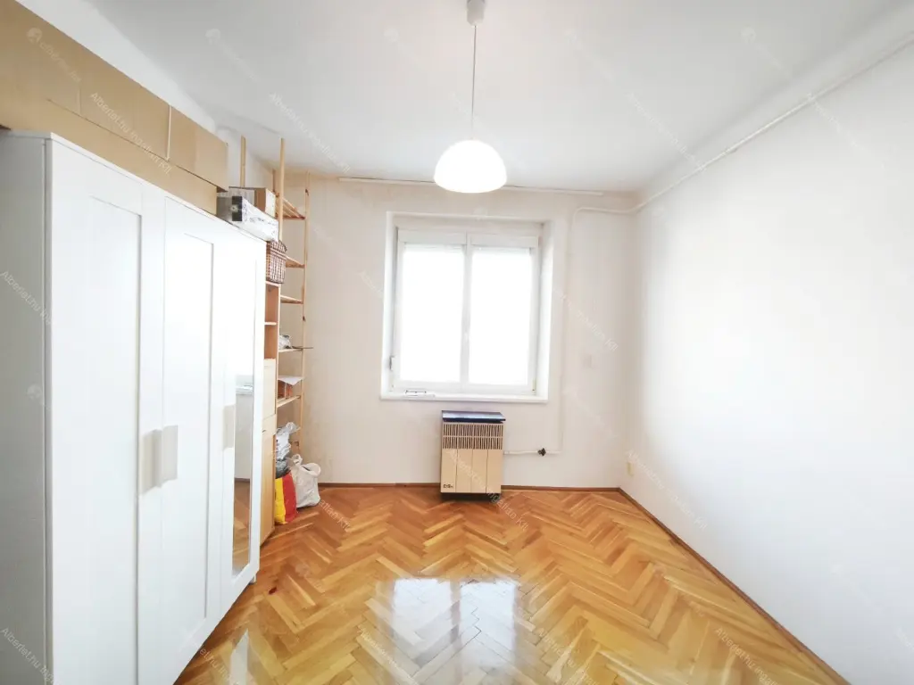 Kiadó albérlet 220000 Ft/hó áron: Budapest, XIV. kerület  Erzsébet királyné útja. Mérete: 53 nm, 2 szobás | Alberlet.hu - 6696378