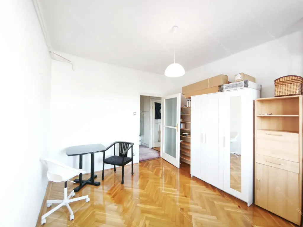 Kiadó albérlet 220000 Ft/hó áron: Budapest, XIV. kerület  Erzsébet királyné útja. Mérete: 53 nm, 2 szobás | Alberlet.hu - 6696381