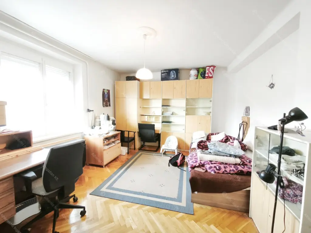 Kiadó albérlet 220000 Ft/hó áron: Budapest, XIV. kerület  Erzsébet királyné útja. Mérete: 53 nm, 2 szobás | Alberlet.hu - 6696384