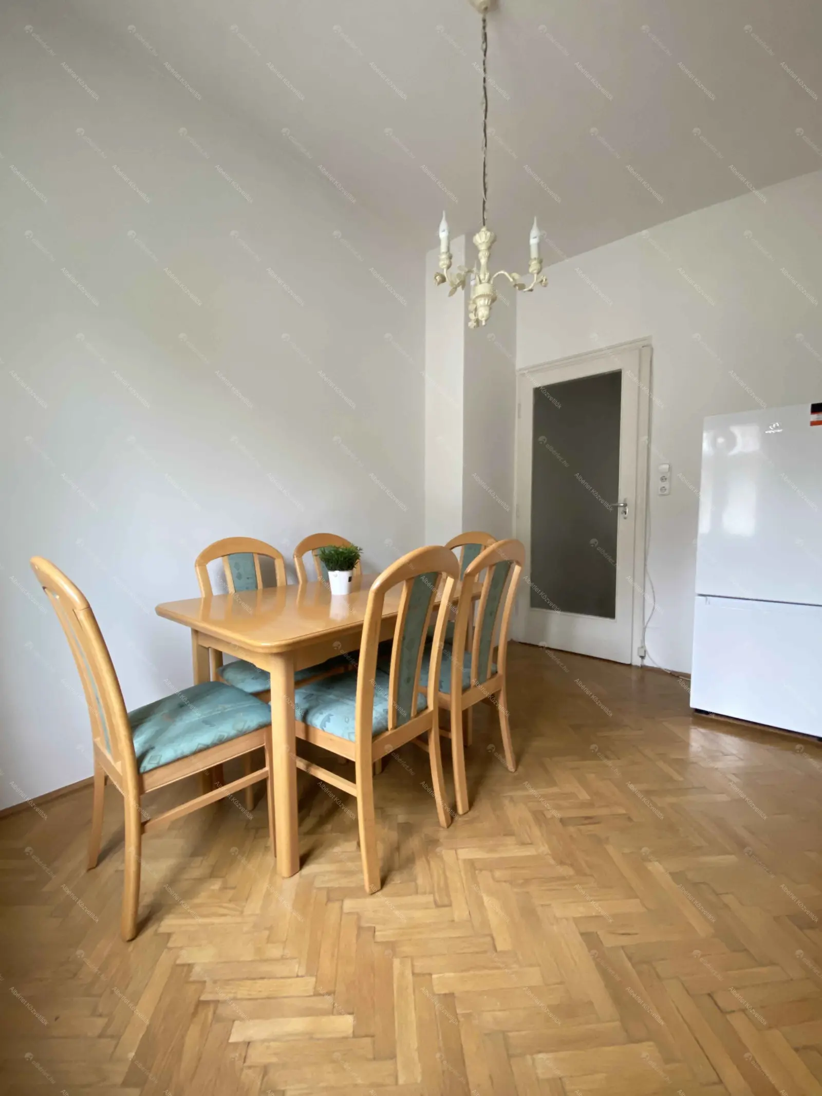 Kiadó albérlet 185000 Ft/hó áron: Budapest, XIV. kerület  Erzsébet királyné útja. Mérete: 73 nm, 2 szobás | Alberlet.hu - 6652618