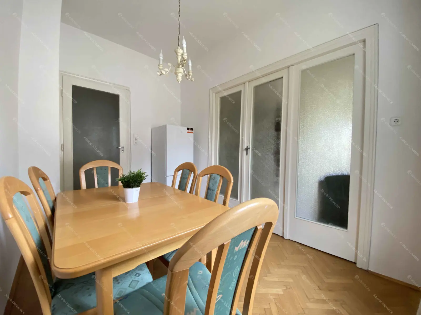 Kiadó albérlet 185000 Ft/hó áron: Budapest, XIV. kerület  Erzsébet királyné útja. Mérete: 73 nm, 2 szobás | Alberlet.hu - 6652619