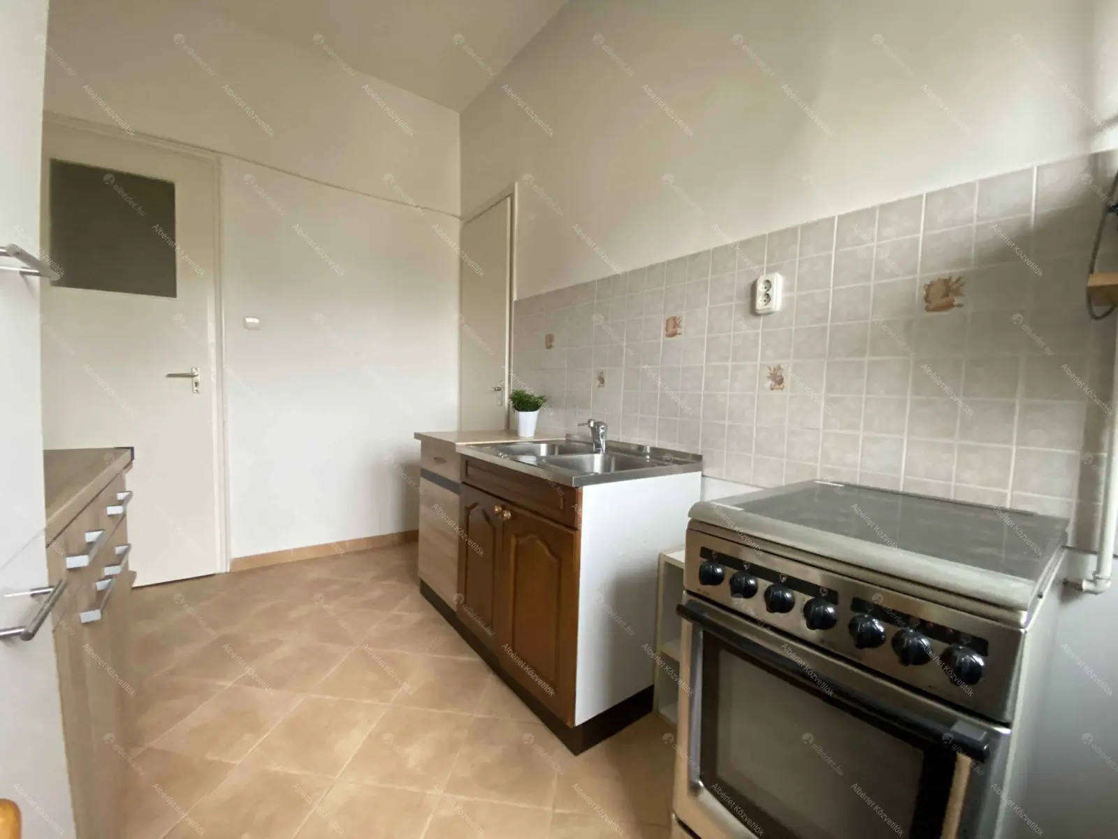 Kiadó albérlet 185000 Ft/hó áron: Budapest, XIV. kerület  Erzsébet királyné útja. Mérete: 73 nm, 2 szobás | Alberlet.hu - 6652624