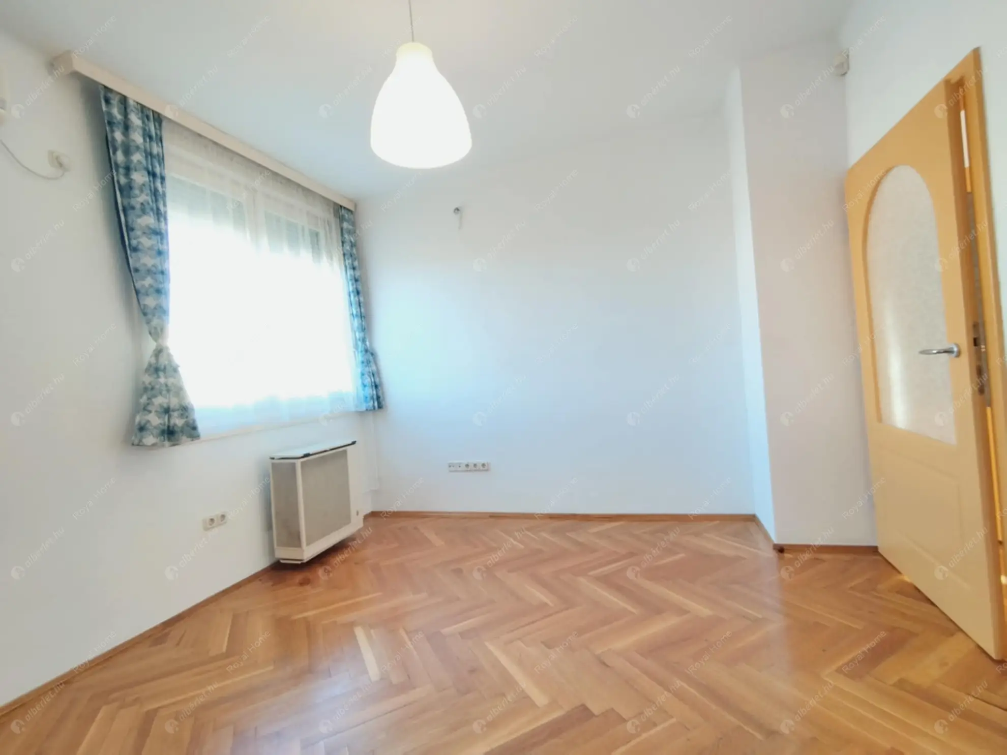 Kiadó albérlet 219000 Ft/hó áron: Budapest, XIV. kerület  Félhold utca. Mérete: 56 nm, 2 szobás | Alberlet.hu - 6574420