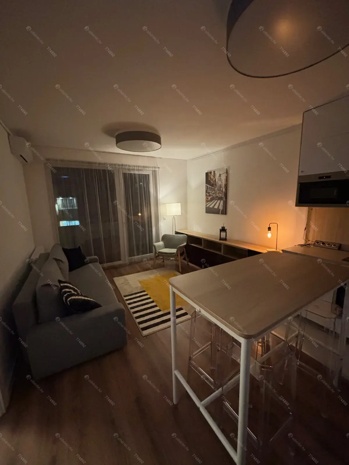 Kiadó albérlet 249000 Ft/hó áron: Budapest, XIV. kerület   Fischer István utca . Mérete: 45 nm, 2 szobás | Alberlet.hu - 6665252